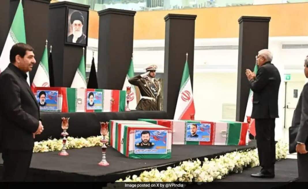 Shri Jagdeep Dhankhar paying tributes to H.E. President Dr. Seyyed Ebrahim Raisi